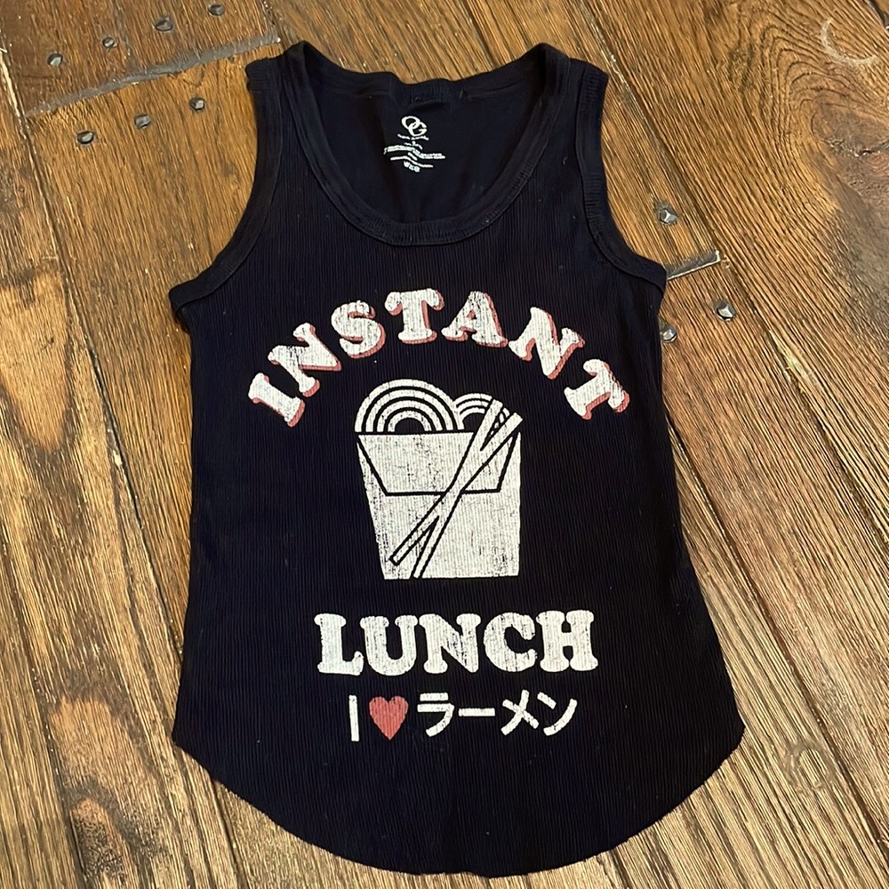 Instant lunch Tank top